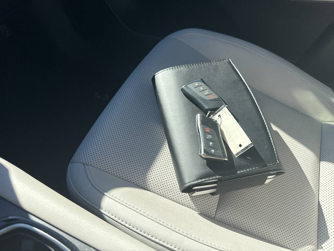 Used 2024 Lexus RX 350 Premium w/ Accessory Package (Z1) FWD image 10