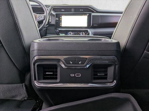 Used 2025 GMC Sierra 3500 Denali w/ Denali Reserve Package image 20