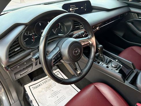 Used 2024 MAZDA MAZDA3 s image 24