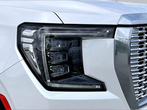 Certified 2023 GMC Yukon XL Denali AWD/4WD image 54