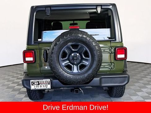 Used 2021 Jeep Wrangler Sport AWD/4WD image 19