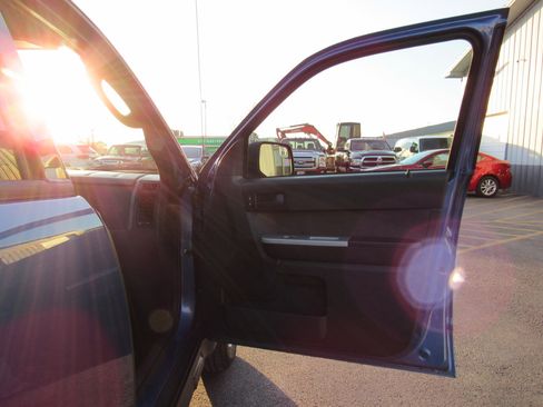 Used 2010 Ford Escape XLT image 20