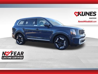 Used 2025 Kia Telluride S