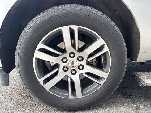 Used 2019 Ford Expedition Limited image 6