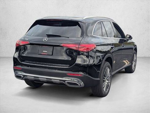 New 2026 Mercedes-Benz GLC 300 image 2