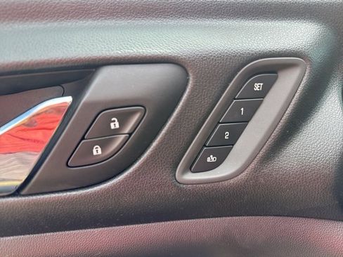 Used 2018 GMC Acadia Denali w/ Technology Package image 22