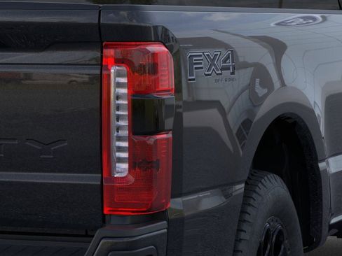 New 2026 Ford F250 Lariat w/ Black Appearance Package AWD/4WD image 21