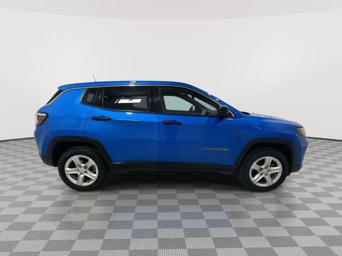 Used 2023 Jeep Compass Sport image 10