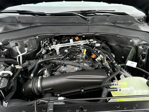 New 2026 Ford Explorer Active w/ Active Comfort Package image 25