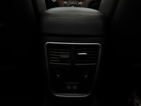 Used 2015 Chrysler 300 C Platinum w/ Harman/Kardon Audio Group RWD image 42