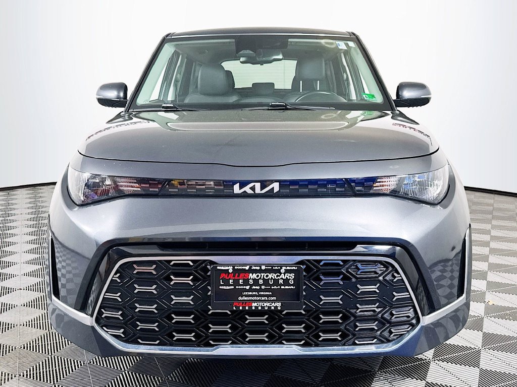 Used 2024 Kia Soul GT-Line FWD image 2
