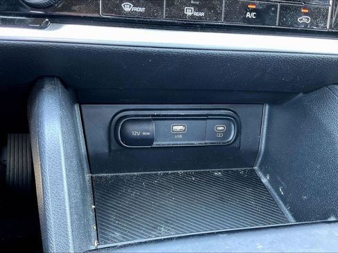 Used 2024 Kia Sportage LX FWD image 31