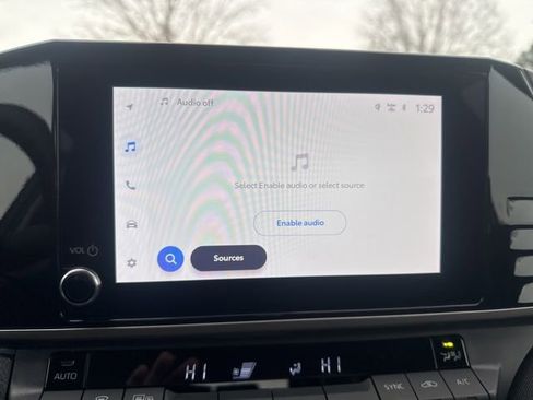 Used 2025 Toyota Camry LE image 31