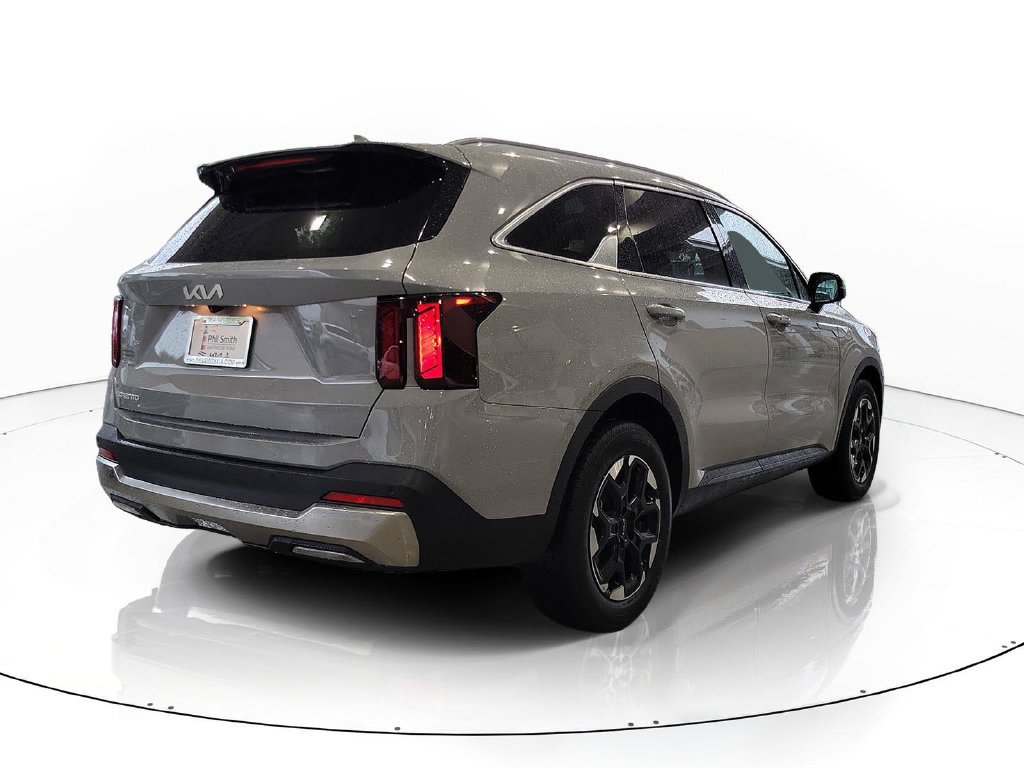 Certified 2025 Kia Sorento S w/ Panoramic Sunroof Package FWD image 7