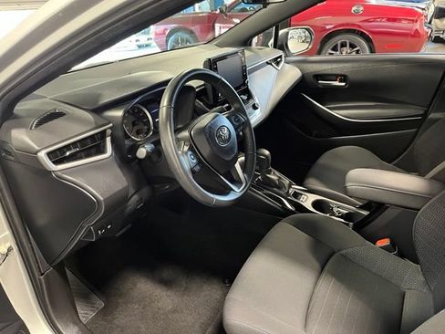 Used 2022 Toyota Corolla SE w/ SE Premium Package FWD image 24