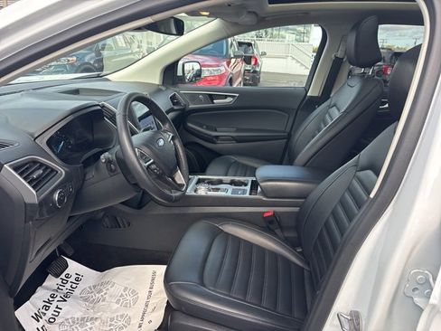 Certified 2022 Ford Edge SEL w/ Convenience Package image 9
