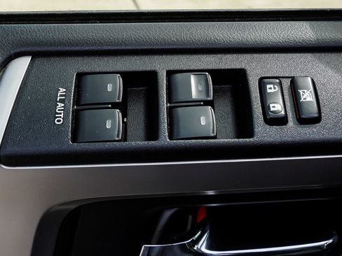 Used 2021 Toyota 4Runner SR5 Premium w/ Moonroof Package AWD/4WD image 19