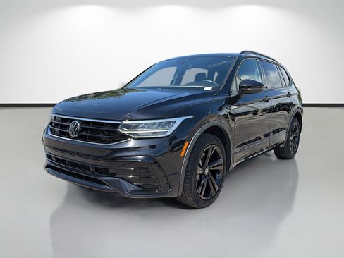 Used 2023 Volkswagen Tiguan SE R-Line FWD image 7