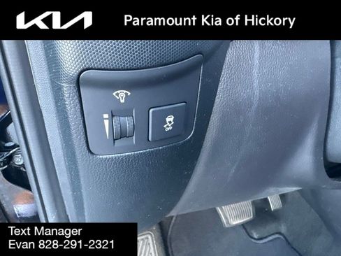 Used 2012 Kia Soul FWD image 16