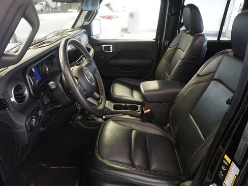 Used 2024 Jeep Gladiator Sport w/ Premium Package AWD/4WD image 18