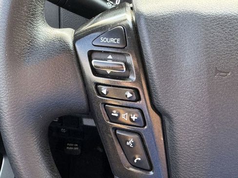 Used 2022 Nissan Frontier SV image 21