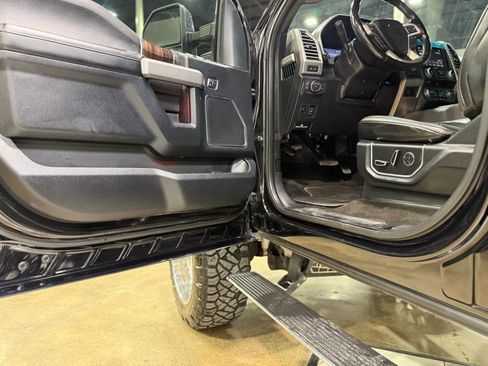 Used 2017 Ford F250 Platinum w/ Platinum Ultimate Package image 20