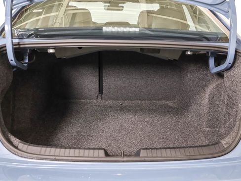 Used 2025 Volkswagen Jetta SE w/ Black Wheel Package image 39