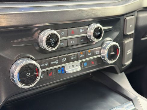 Used 2025 Ford F350 Lariat image 16