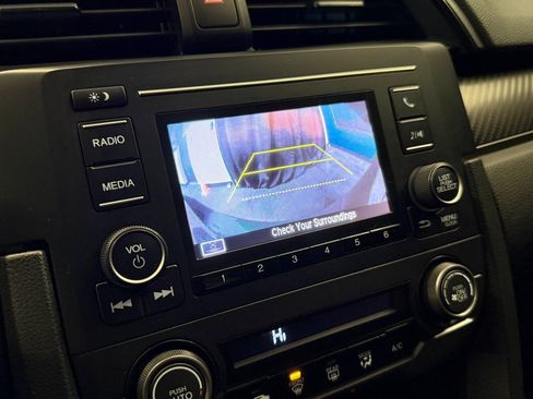 Used 2018 Honda Civic Sport image 13