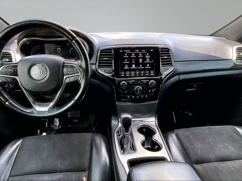 Used 2021 Jeep Grand Cherokee Laredo X AWD/4WD image 16