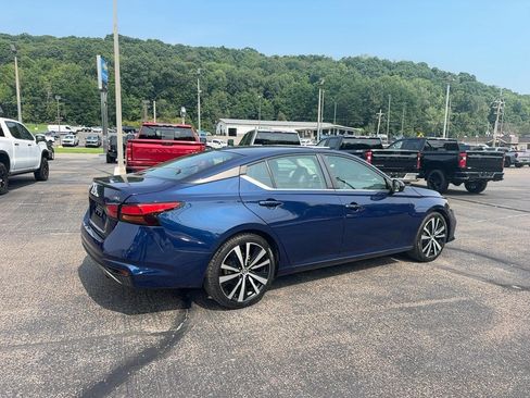 Used 2019 Nissan Altima 2.5 SR FWD image 9
