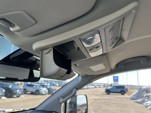 Used 2023 Nissan Titan SV w/ SV Convenience Package image 72