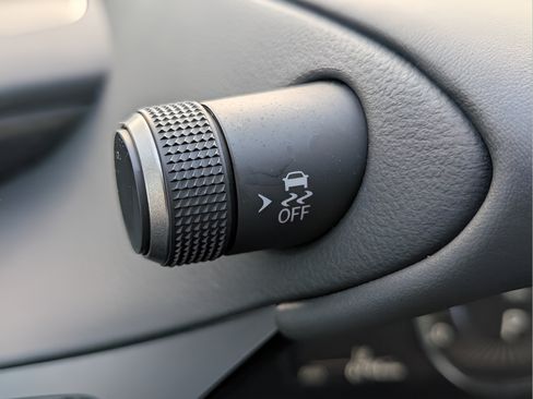 Used 2025 Lexus ES 350 w/ Premium Package FWD image 29