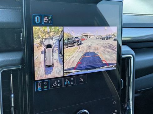 Used 2025 GMC Yukon XL Elevation w/ Elevation Premium Package image 21