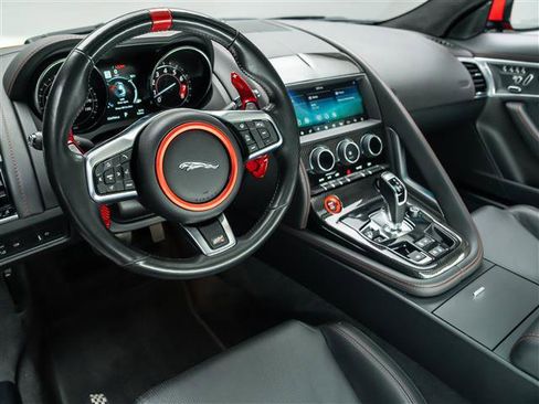 Used 2020 Jaguar F-TYPE Checkered Flag image 17
