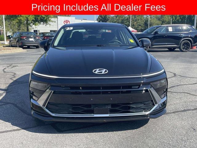 Used 2025 Hyundai Sonata SEL FWD image 8