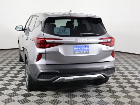 Used 2022 Kia Seltos LX image 7