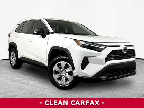 Used 2023 Toyota RAV4 LE AWD/4WD image 3