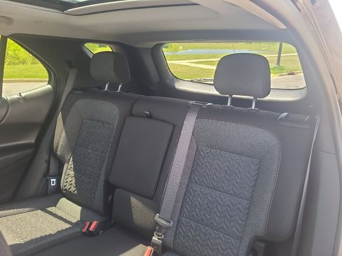 Used 2024 Chevrolet Equinox LT AWD/4WD image 35