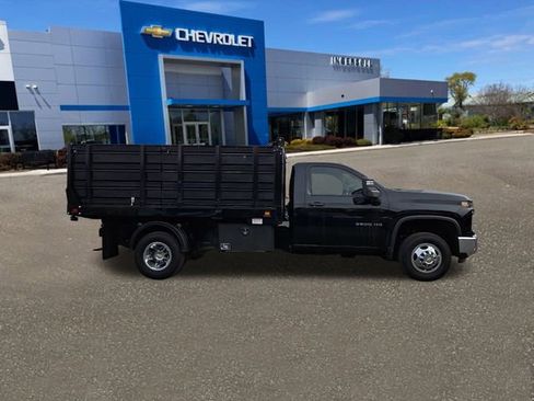 Used 2024 Chevrolet Silverado 3500 W/T image 7