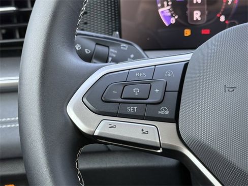 New 2026 Volkswagen Tiguan SE image 10