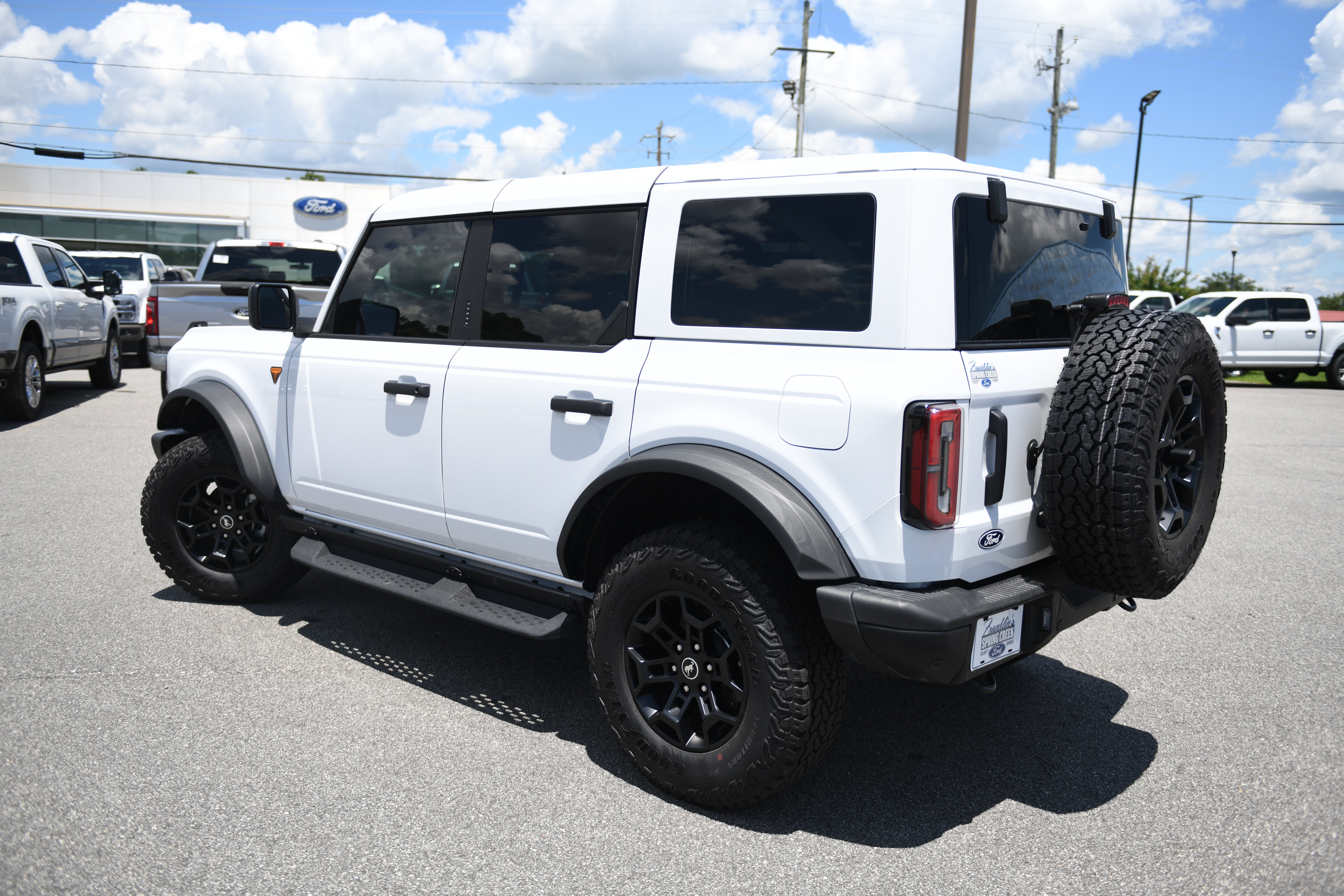 New 2026 Ford Bronco Badlands AWD/4WD image 32
