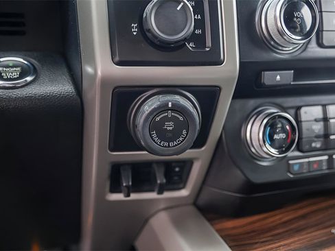 Used 2016 Ford F150 Lariat w/ Equipment Group 502A Luxury image 21