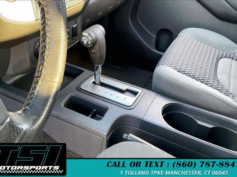 Used 2011 Nissan Frontier SV w/ SV Premium Utility Pkg image 15