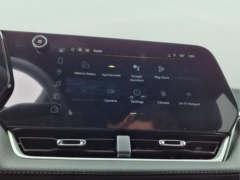 New 2026 Chevrolet Equinox LT w/ Convenience Package II FWD image 3