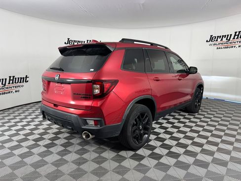 Used 2024 Honda Passport Black Edition image 7