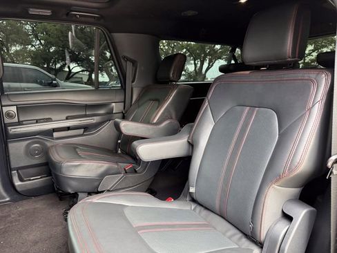 Used 2022 Ford Expedition Max Limited RWD image 18