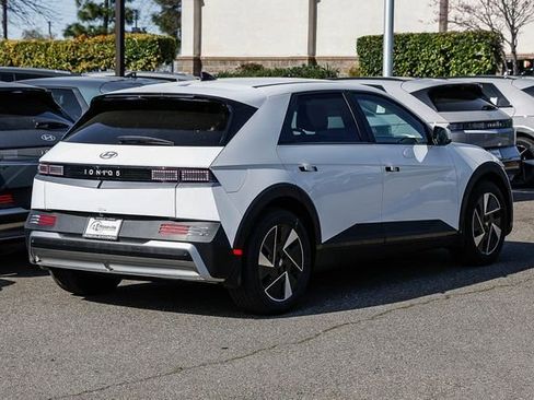New 2026 Hyundai Ioniq 5 SEL image 7