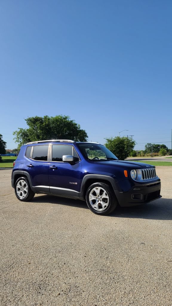 Used 2017 Jeep Renegade Limited FWD image 4