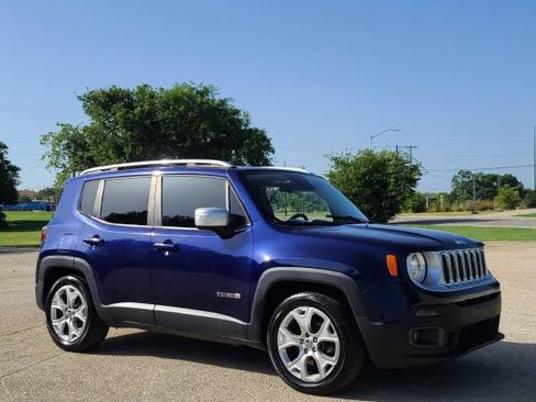 Used 2017 Jeep Renegade Limited FWD image 4